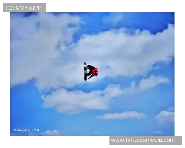 梅西手机壳热潮来袭足球明星的时尚选择与个性表达